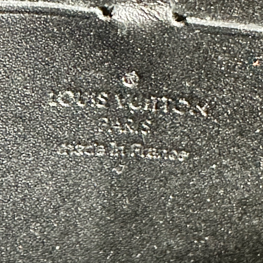 Louis Vuitton Wallet - Picture 9 of 10